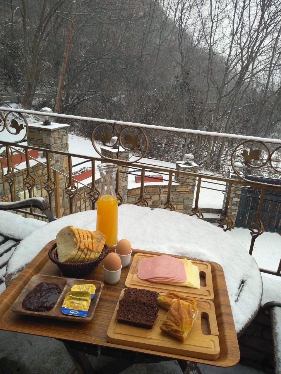 Santa Marina Guesthouse กาโต ลูตรากี ภายนอก รูปภาพ