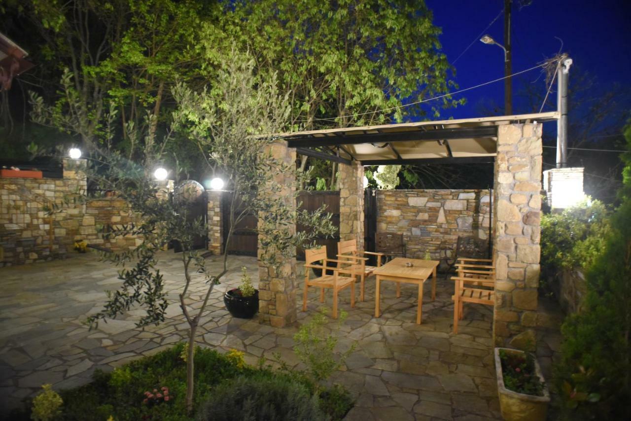 Santa Marina Guesthouse กาโต ลูตรากี ภายนอก รูปภาพ