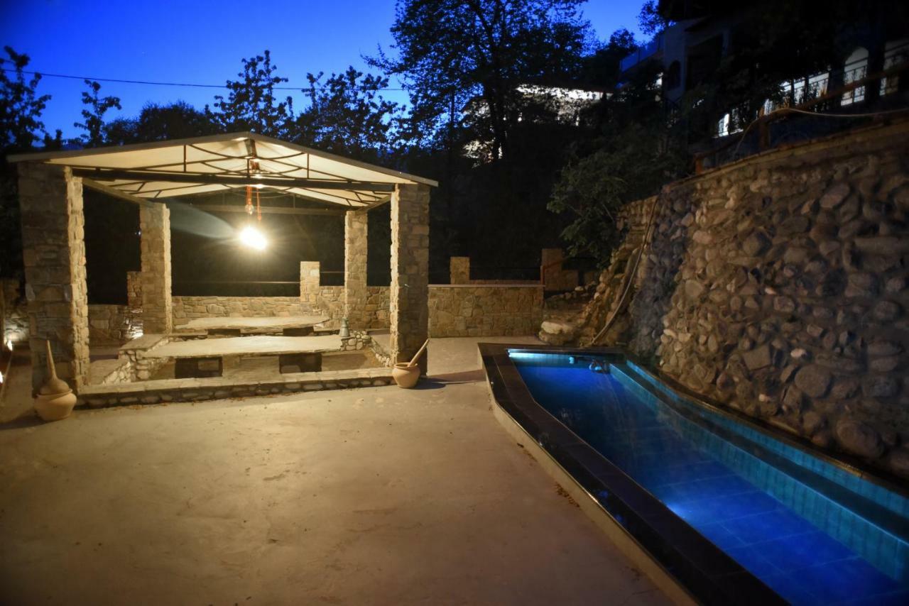 Santa Marina Guesthouse กาโต ลูตรากี ภายนอก รูปภาพ