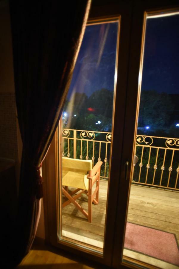 Santa Marina Guesthouse กาโต ลูตรากี ภายนอก รูปภาพ